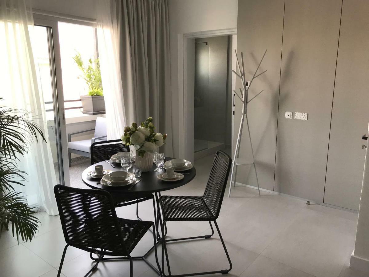 Levante Holiday Apartments Larnaca Esterno foto